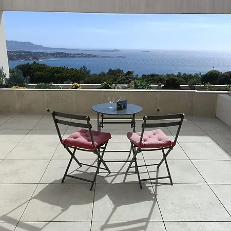 公寓 For 4 Terrace With Sea View 邦多勒